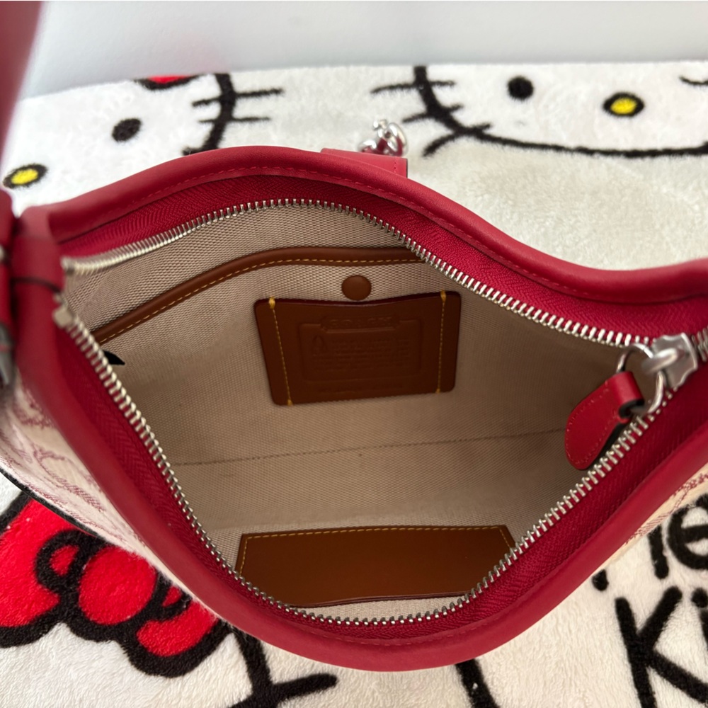 Coach Hamptons Hobo Bag In Red Signature Jacquard - Picture 4 of 6